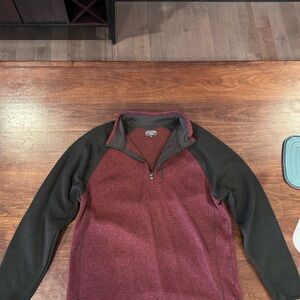 Canyon Creek men’s casual Sweater 3/4 zip pull over.